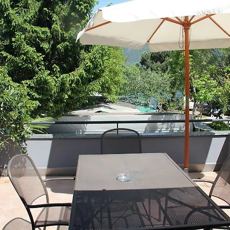 Veranda * Pianello Del Lario